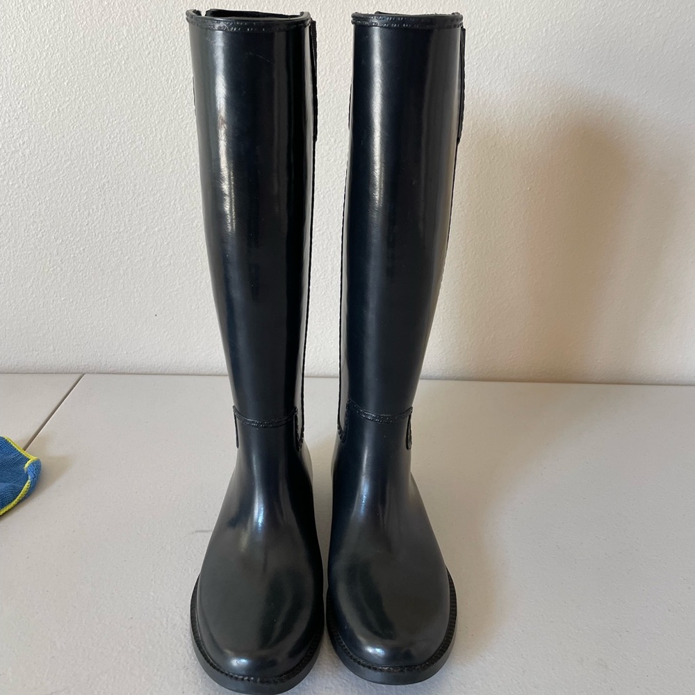 Michael Kors rain boots, size 8.